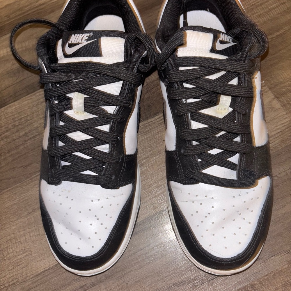 Nike Black and White Sneakers